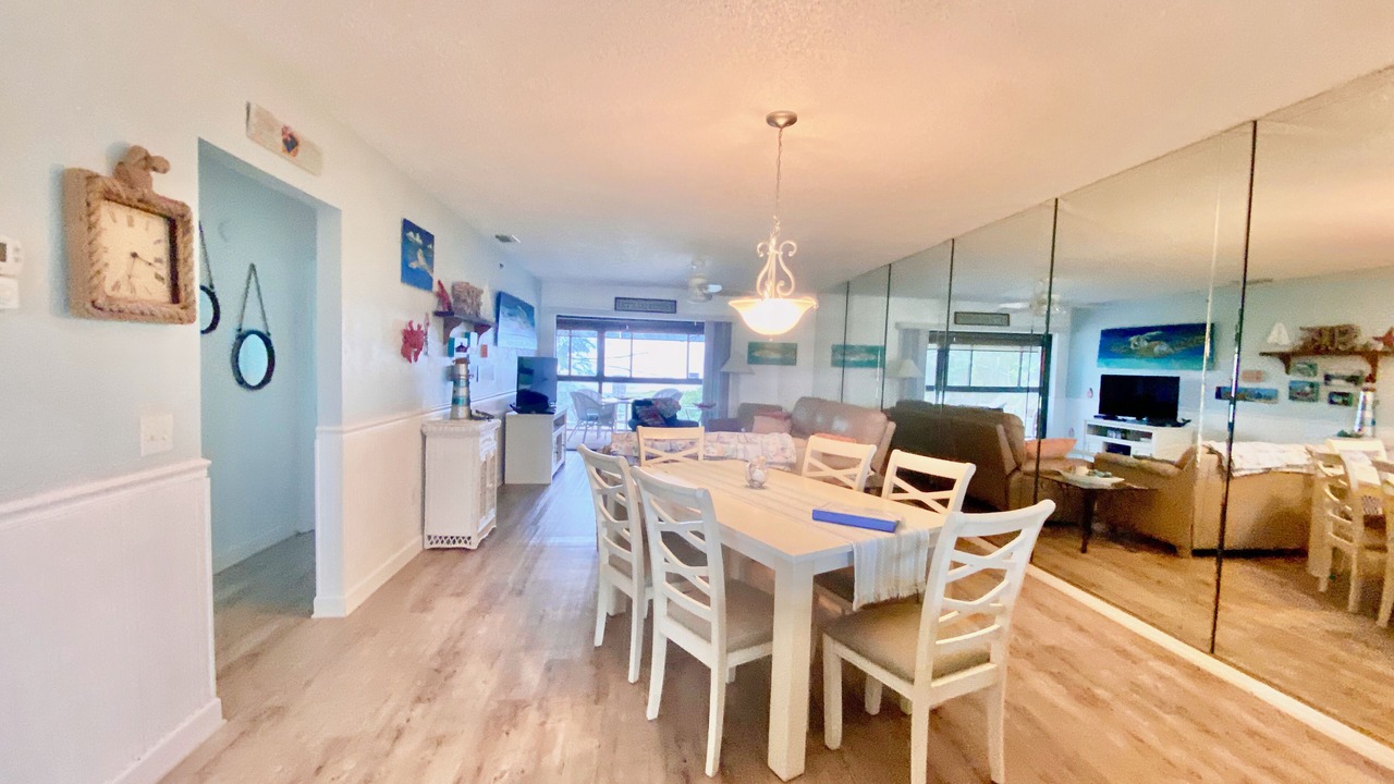 Photo of Bedroom in Holmes Beach