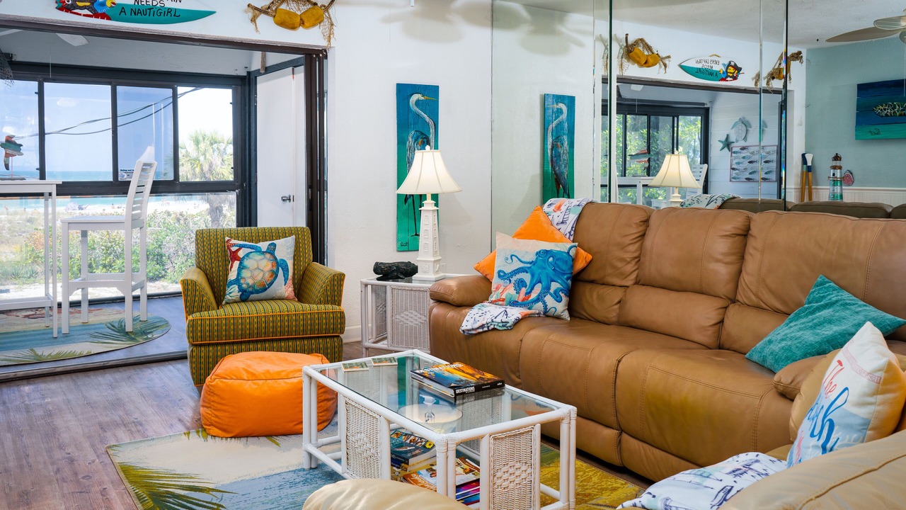 Photo of Livingroom in Holmes Beach