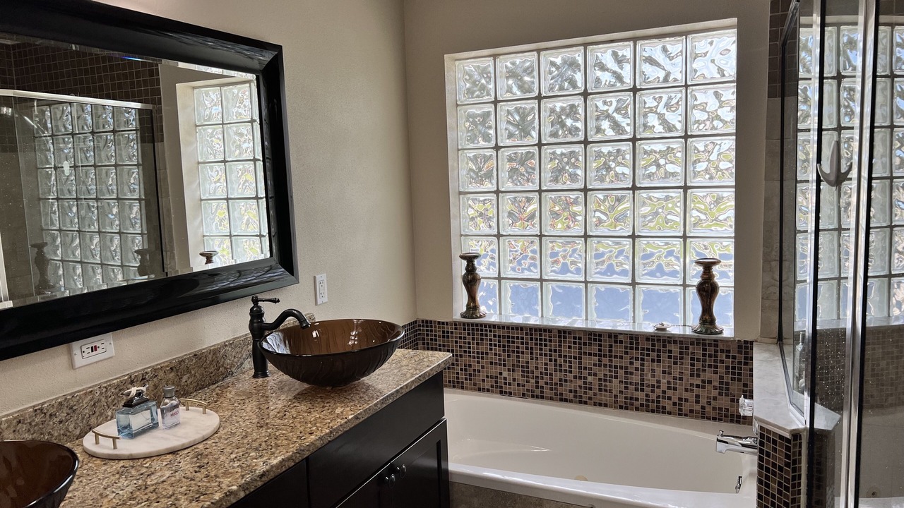 Photo of Bathroom in Desoto Lakes