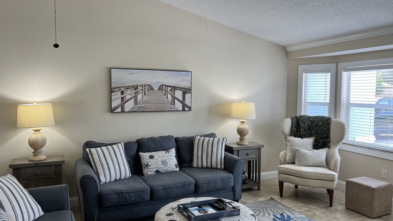 Photo of Livingroom in Desoto Lakes