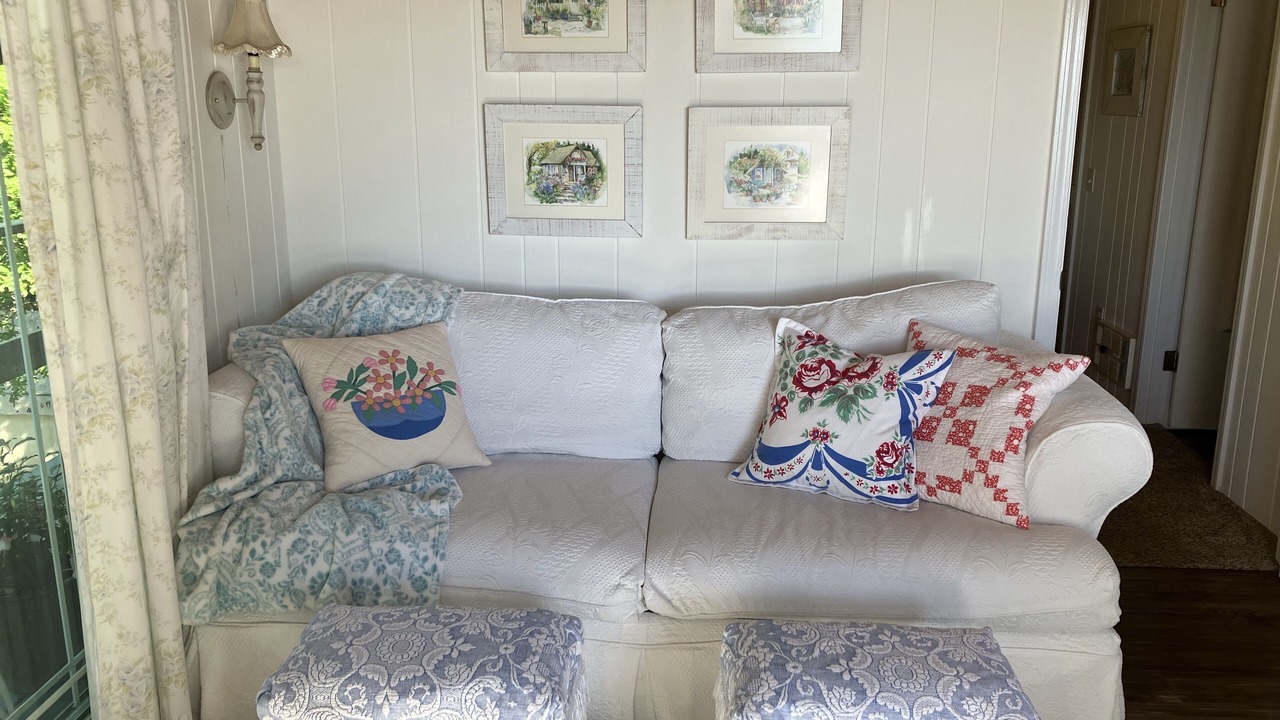 Photo of Livingroom in North Bend