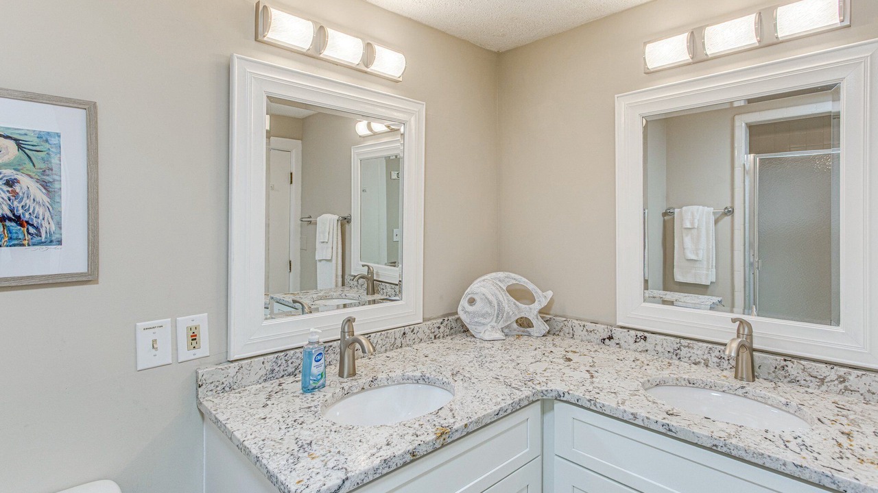 Photo of Bathroom in Windy Hill