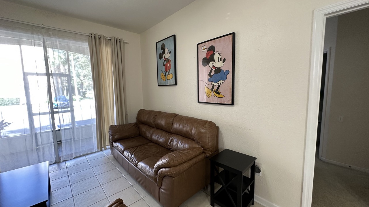 Photo of Livingroom in Windsor Hills