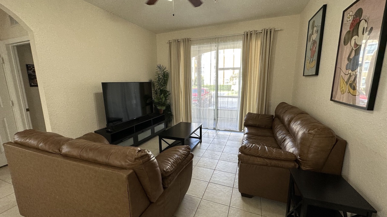Photo of Livingroom in Windsor Hills