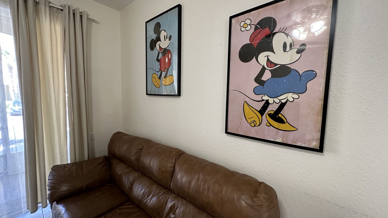 Photo of Livingroom in Windsor Hills