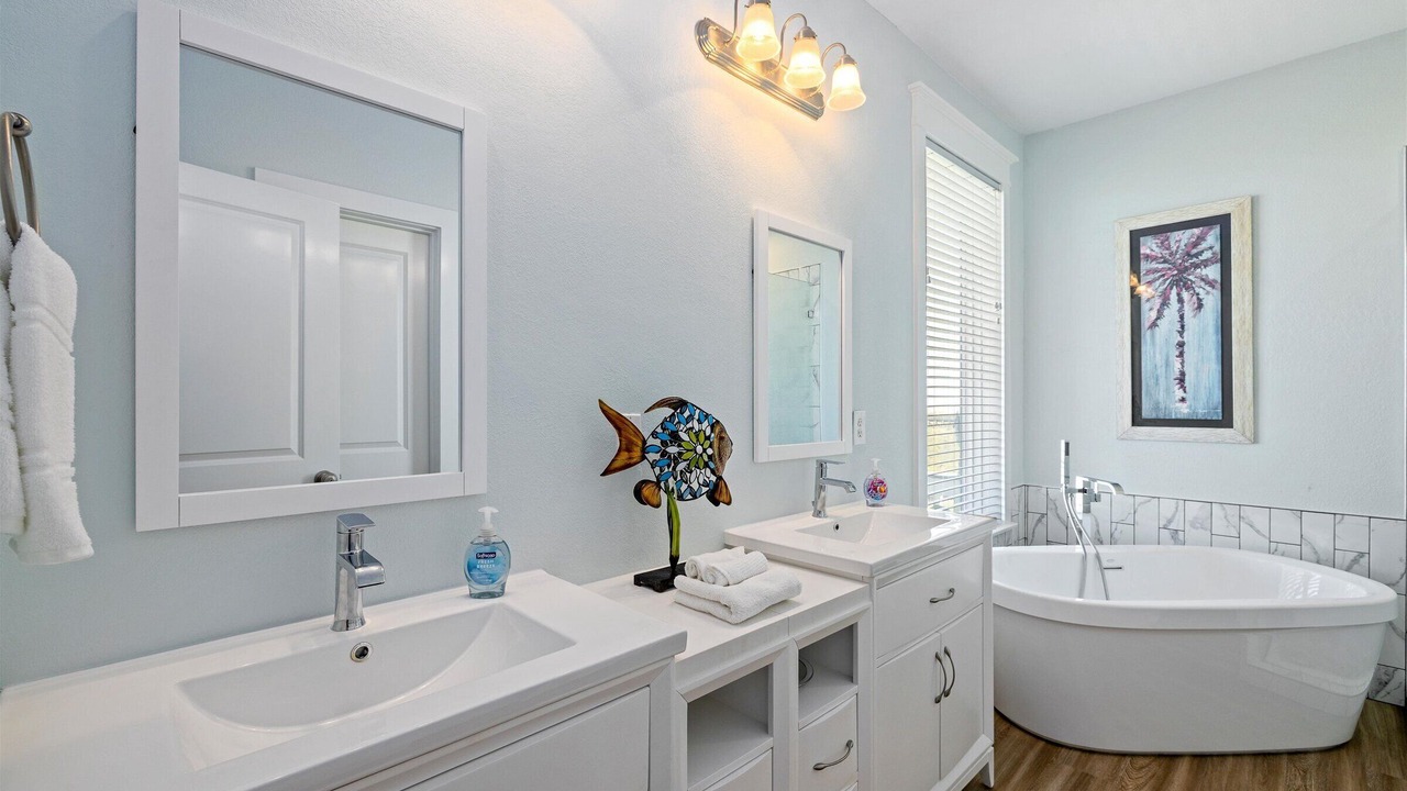 Photo of Bathroom in Galveston