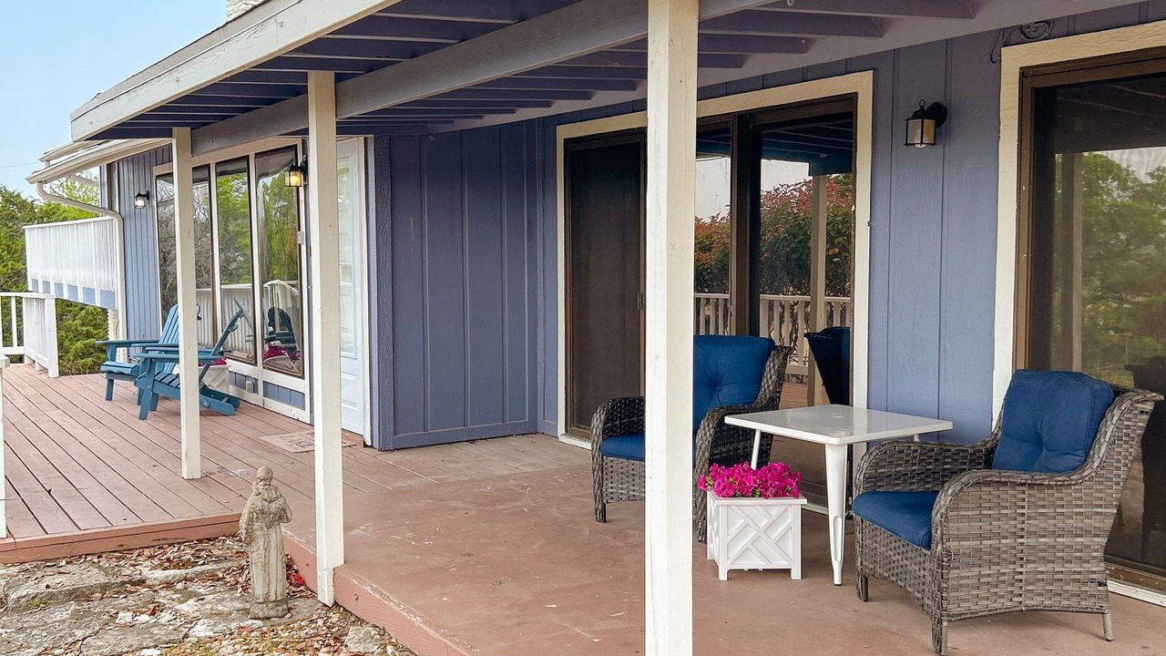 Photo of Patio Balcony in Highland Lake Estates