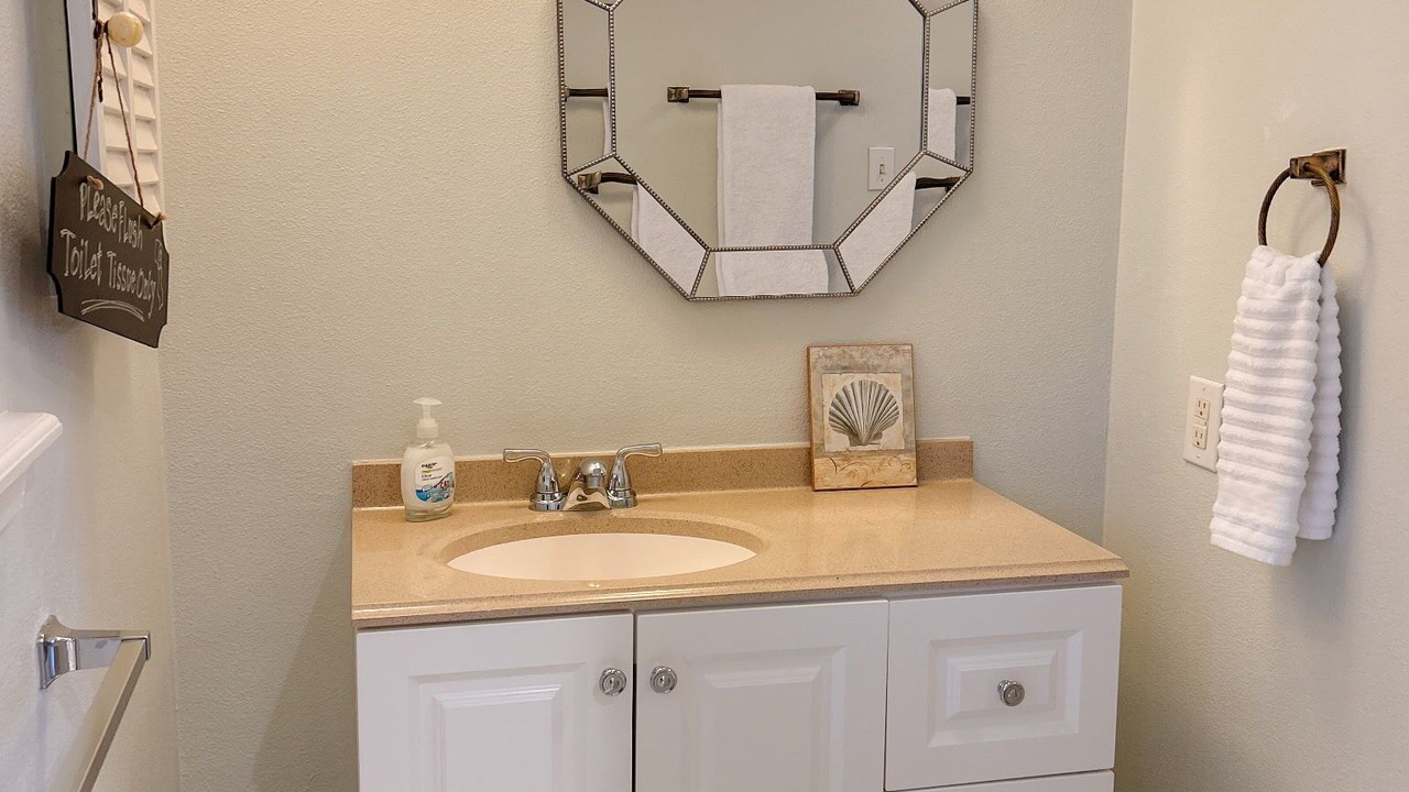 Photo of Bathroom in Highland Lake Estates