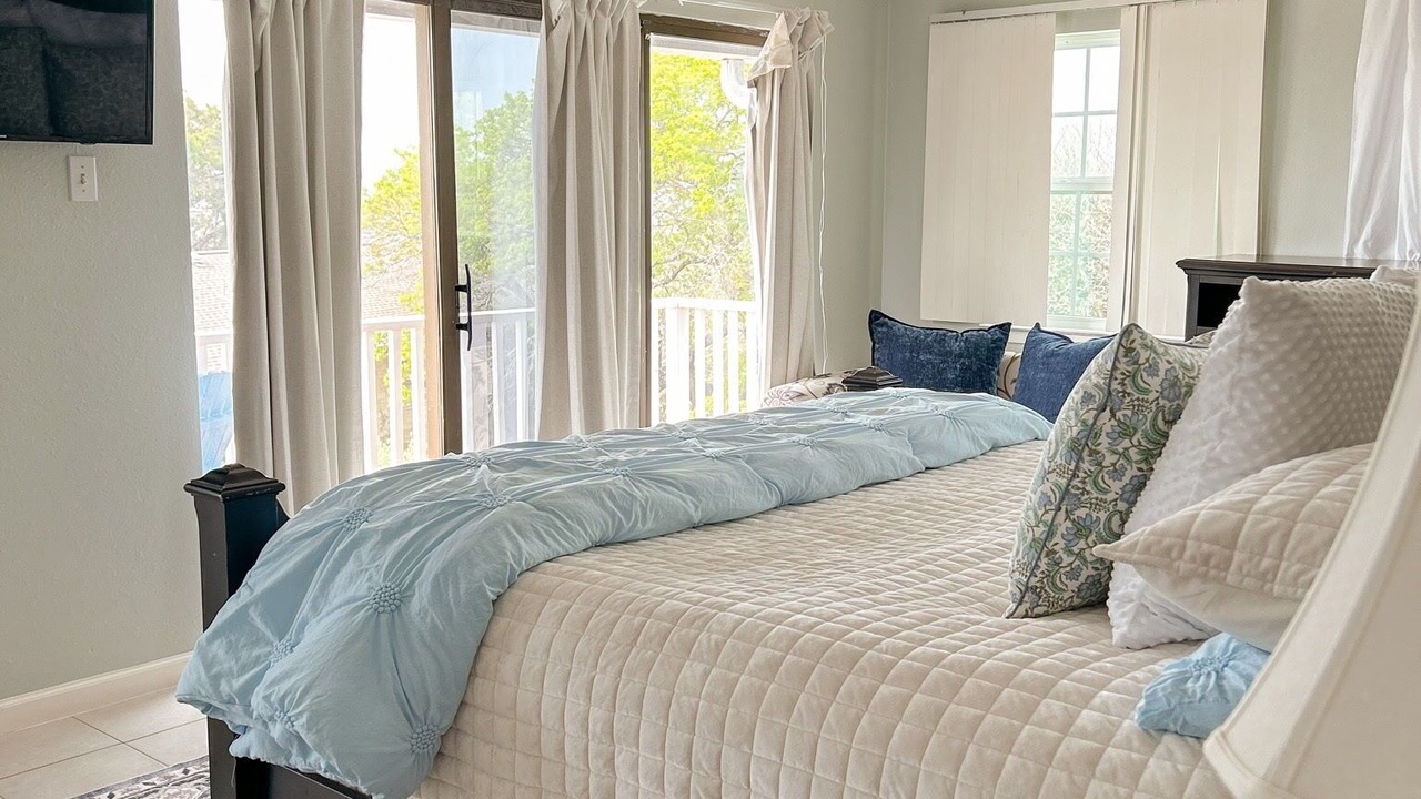 Photo of Bedroom in Highland Lake Estates