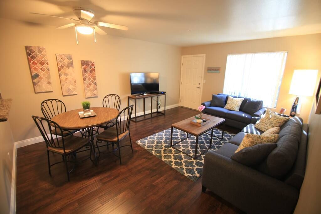 Photo of Livingroom in South Shores