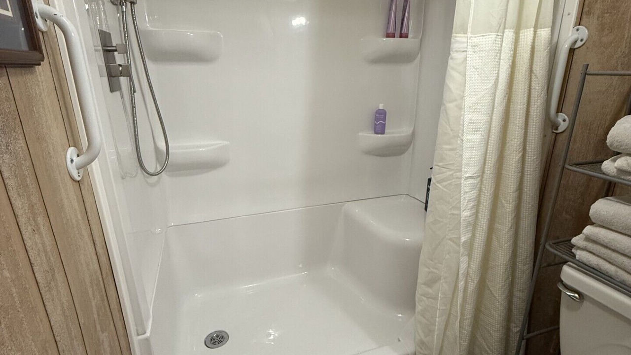Photo of Bathroom in Wynnburg