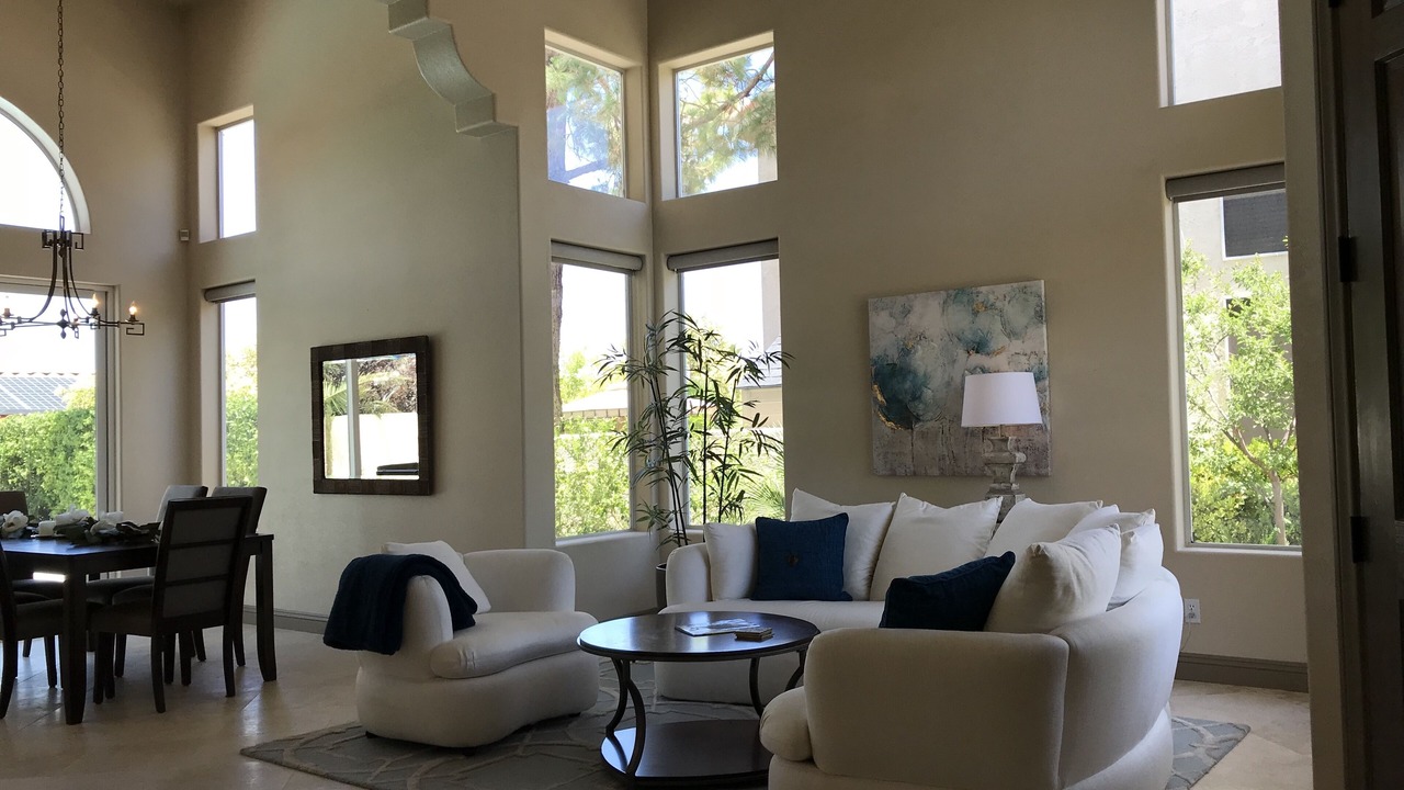 Photo of Livingroom in Desert Shores