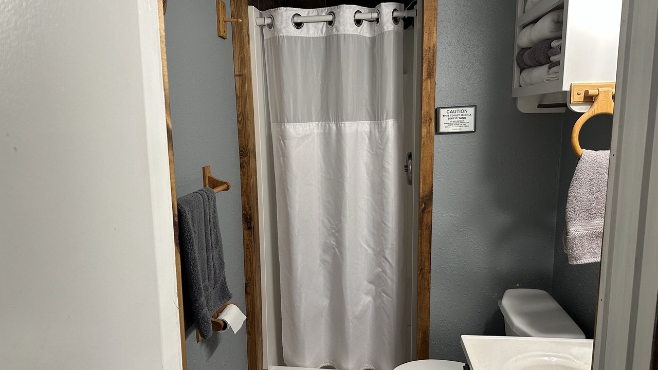 Photo of Bathroom in Gamaliel