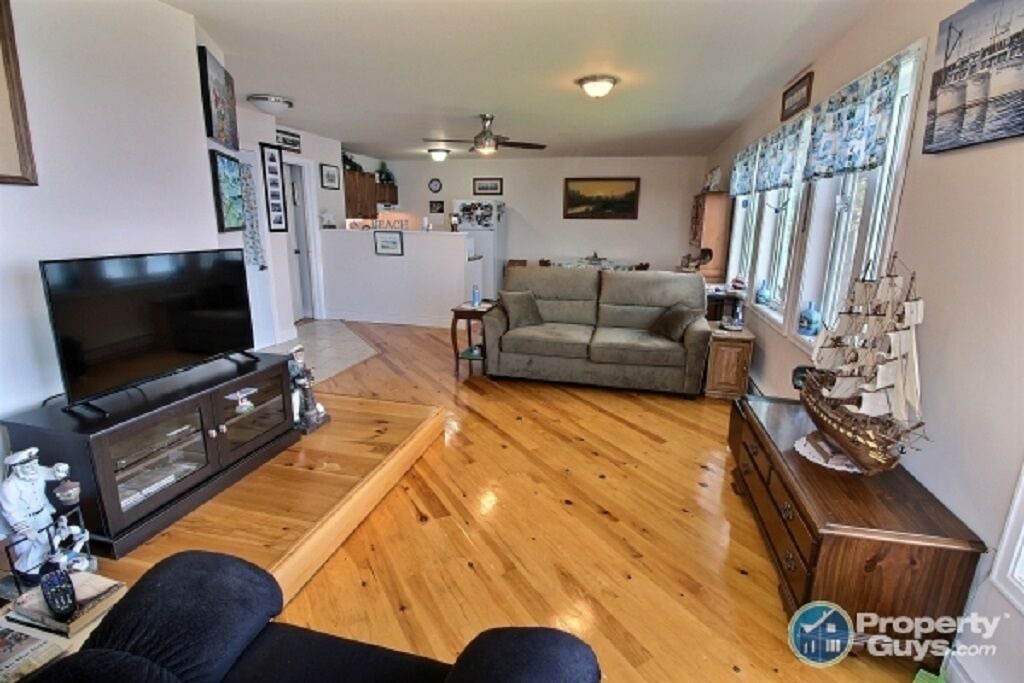 Photo of Livingroom in Trenton