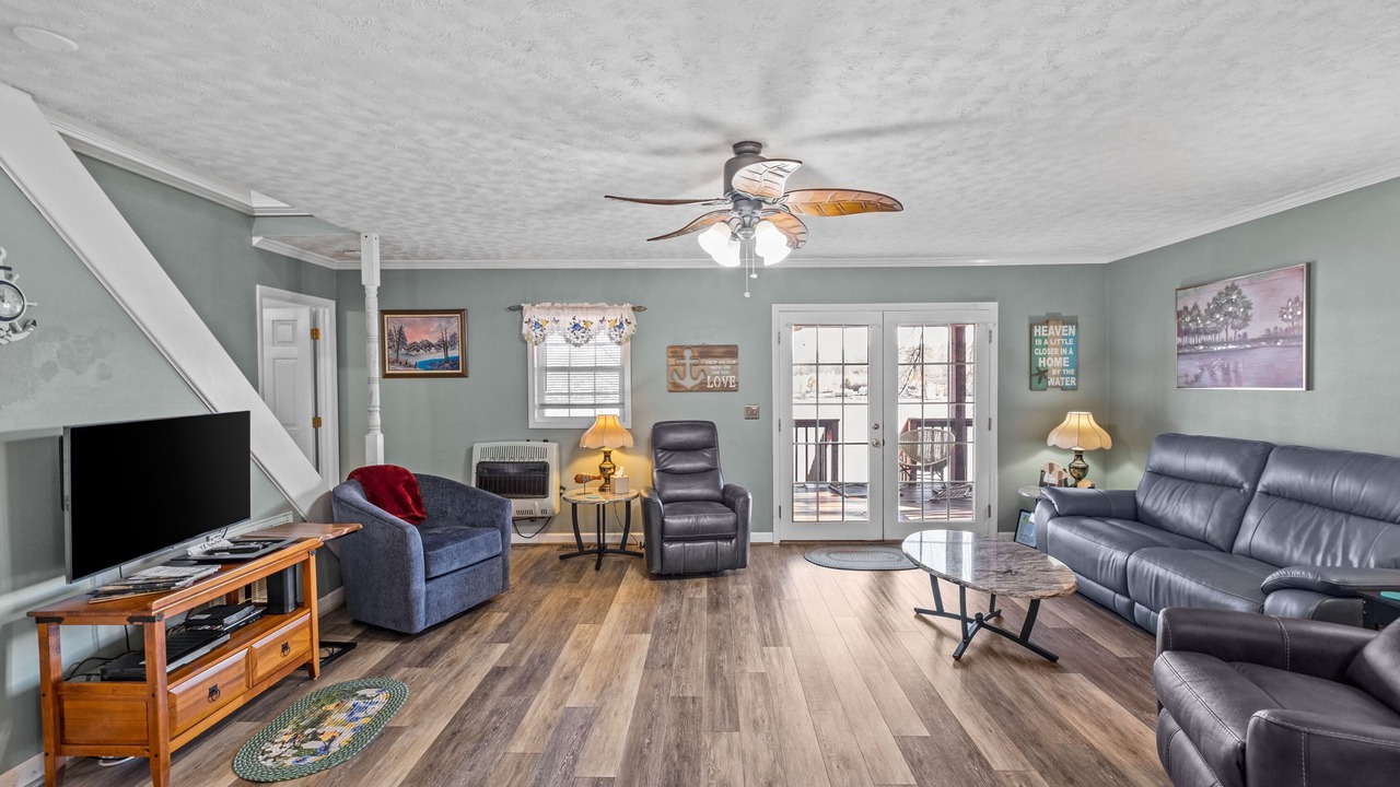 Photo of Bedroom in Southmont