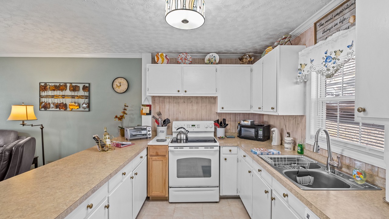 Photo of Kitchen in Southmont