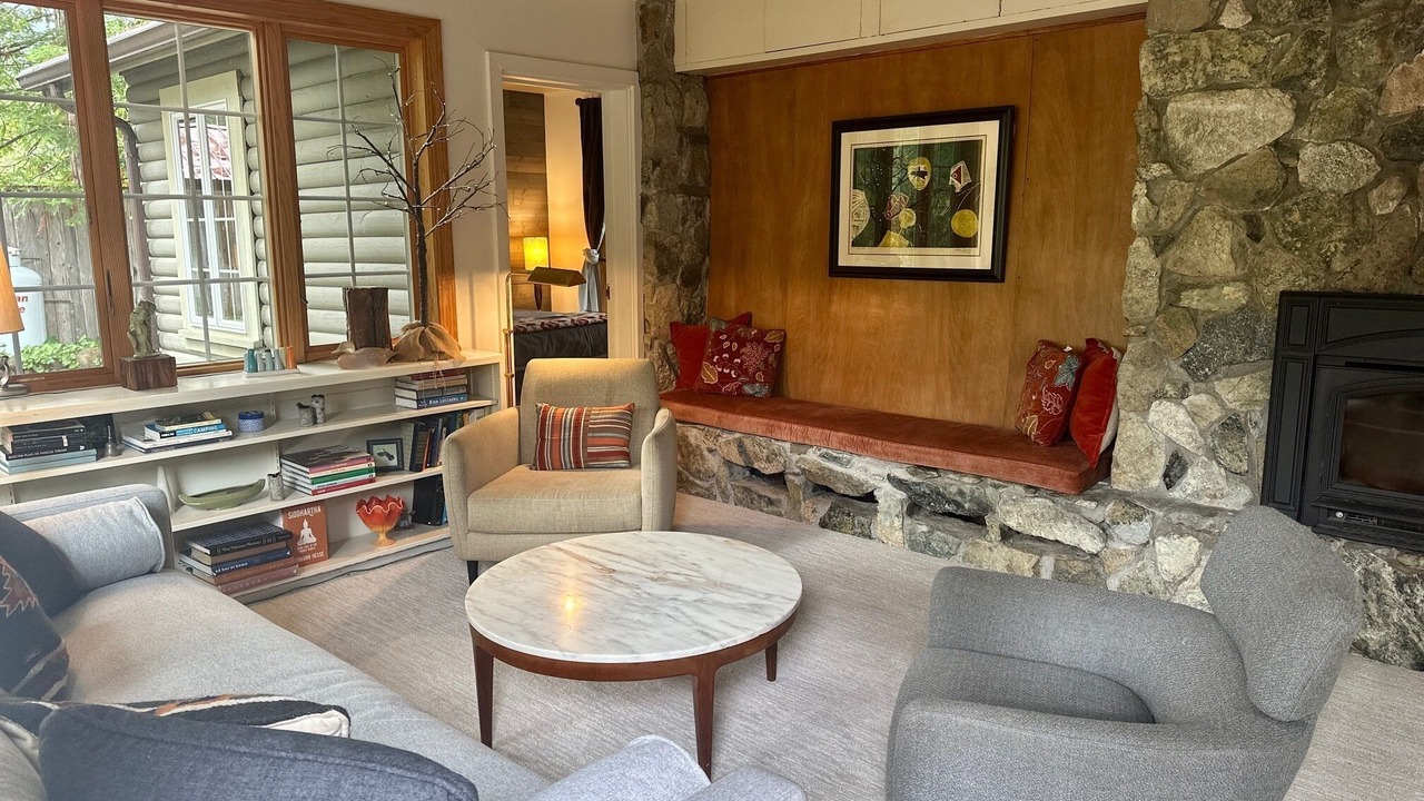 Photo of Livingroom in Gasquet