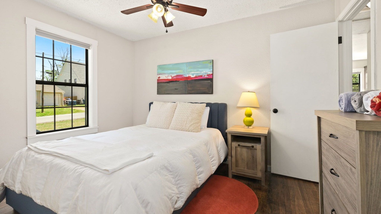 Photo of Bedroom in Downtown