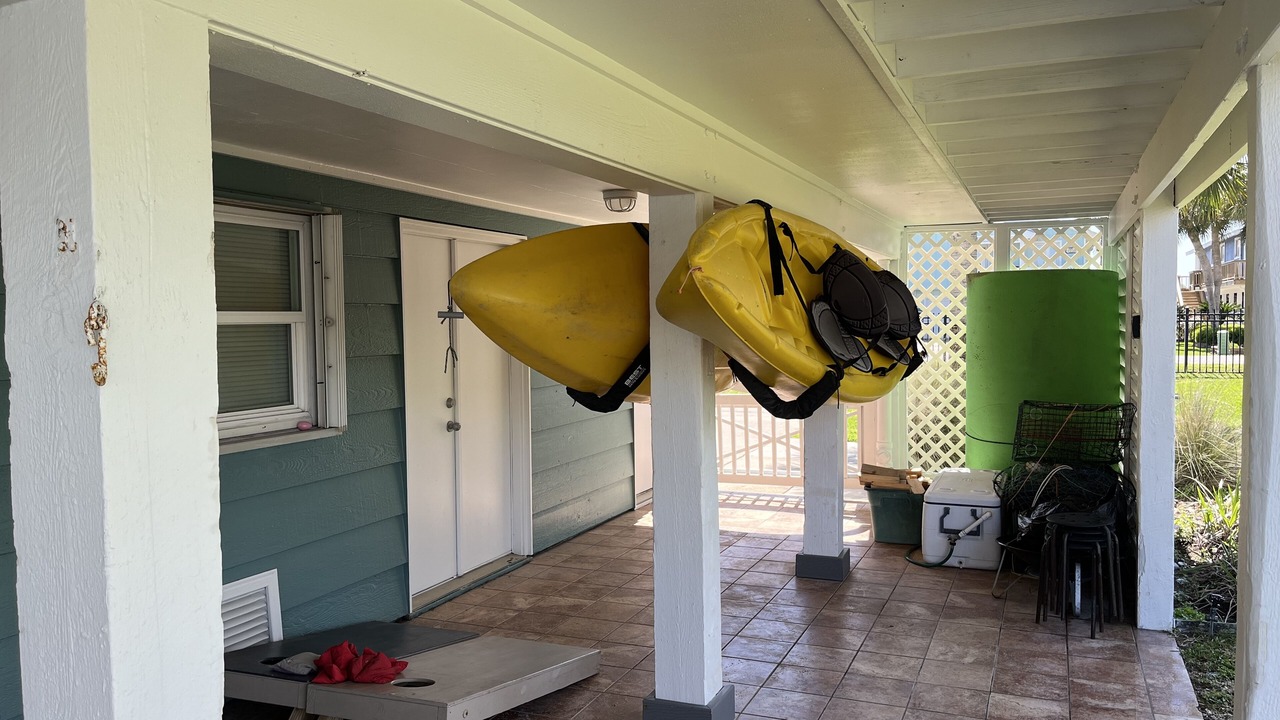 Photo of Others in Jamaica Beach