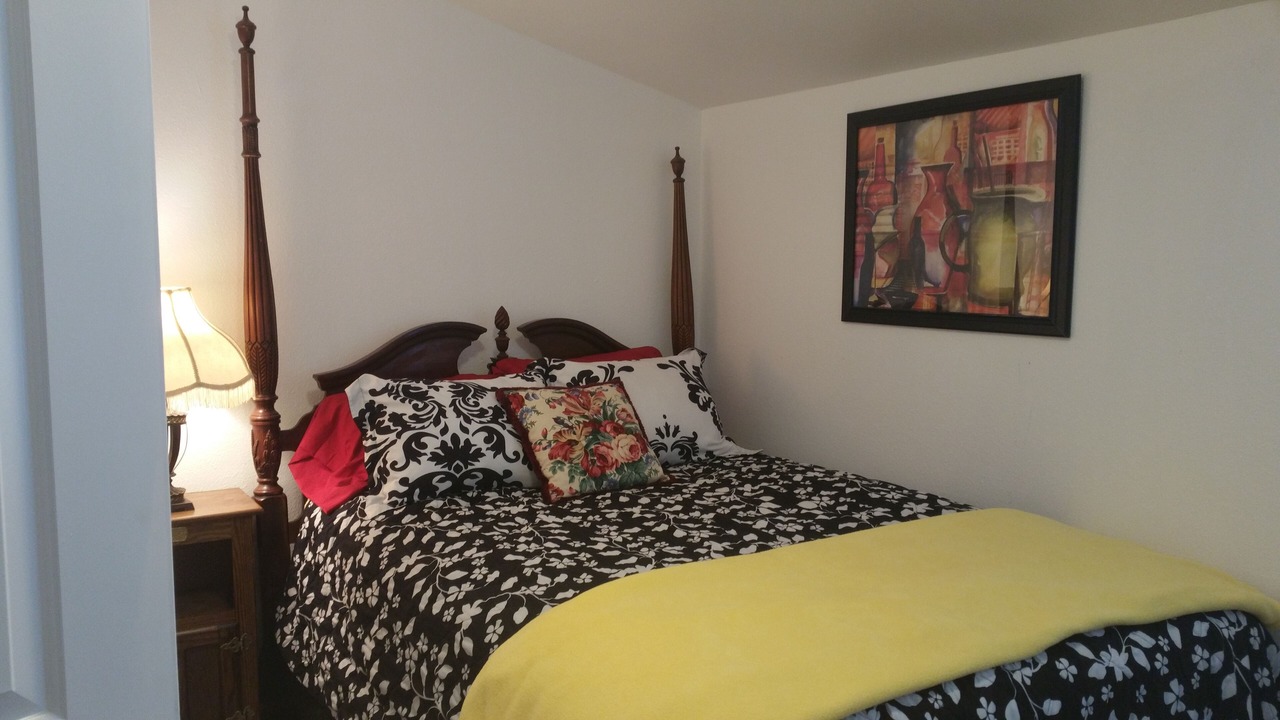 Photo of Bedroom in Green Mountain Falls
