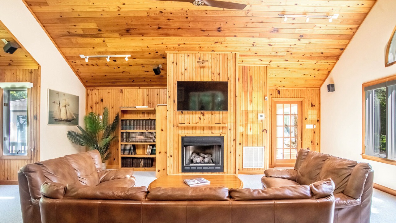 Photo of Livingroom in Cape Charles