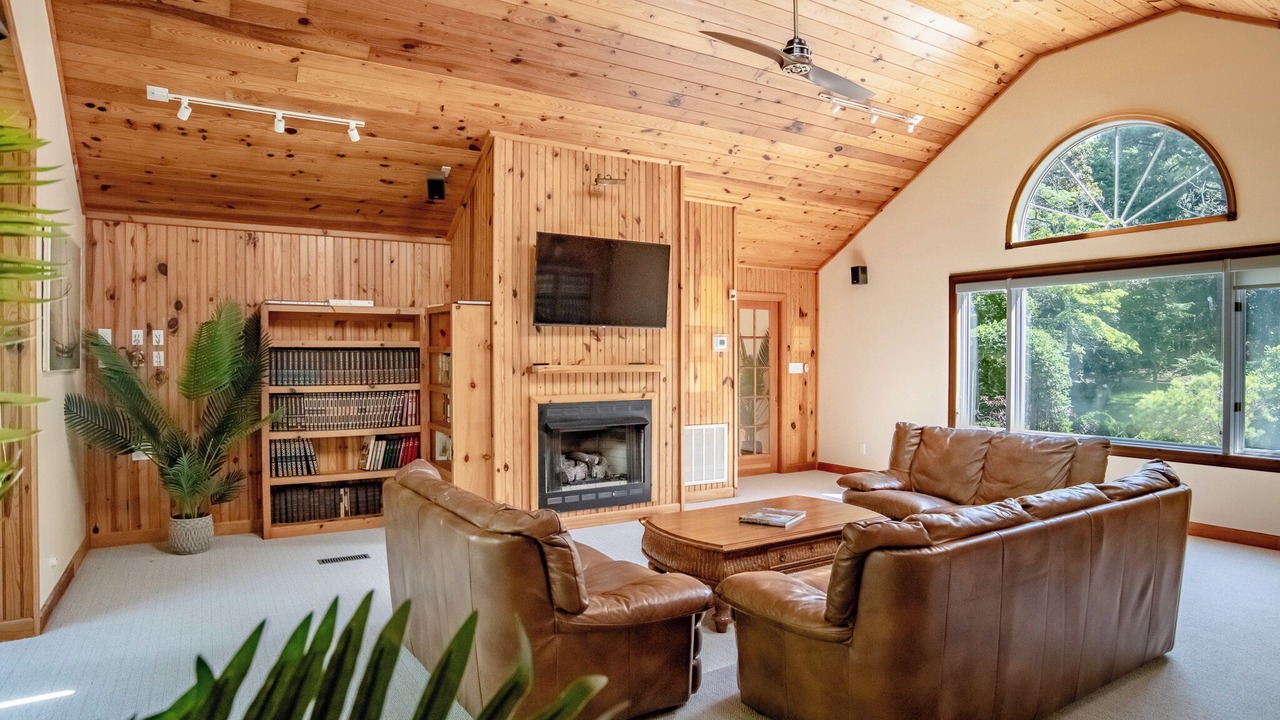 Photo of Livingroom in Cape Charles