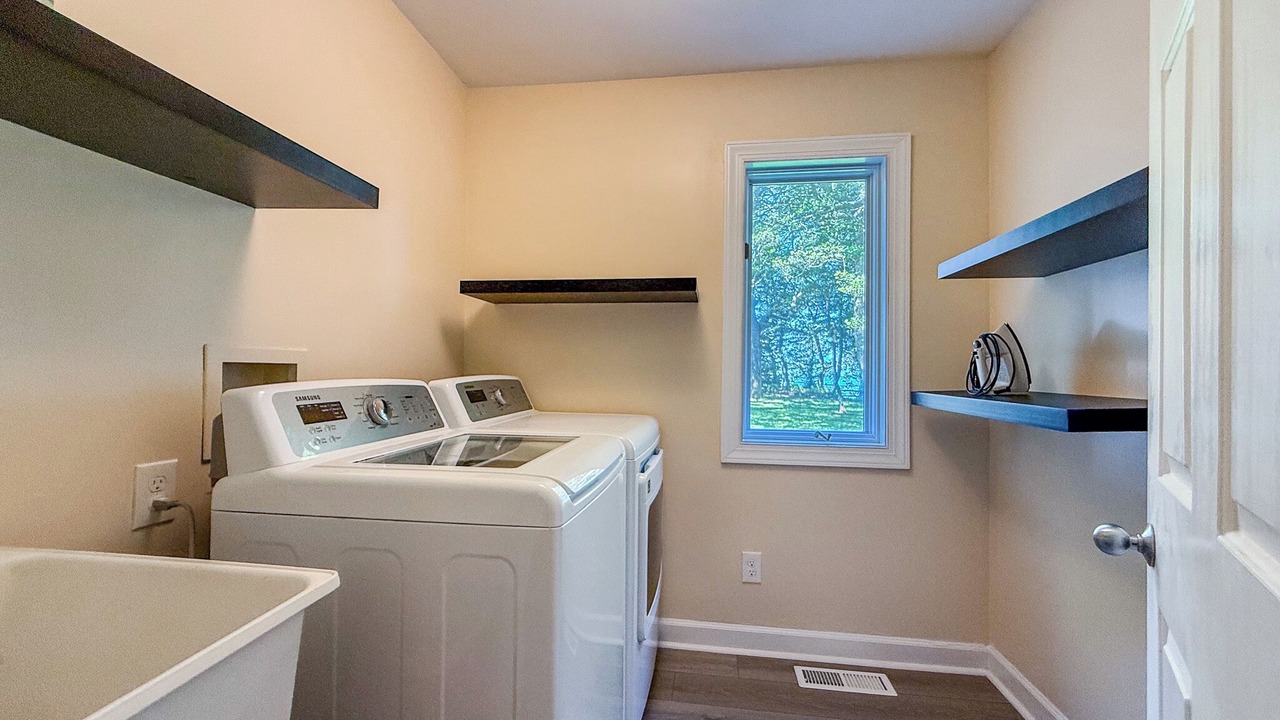 Photo of Bedroom in Cape Charles