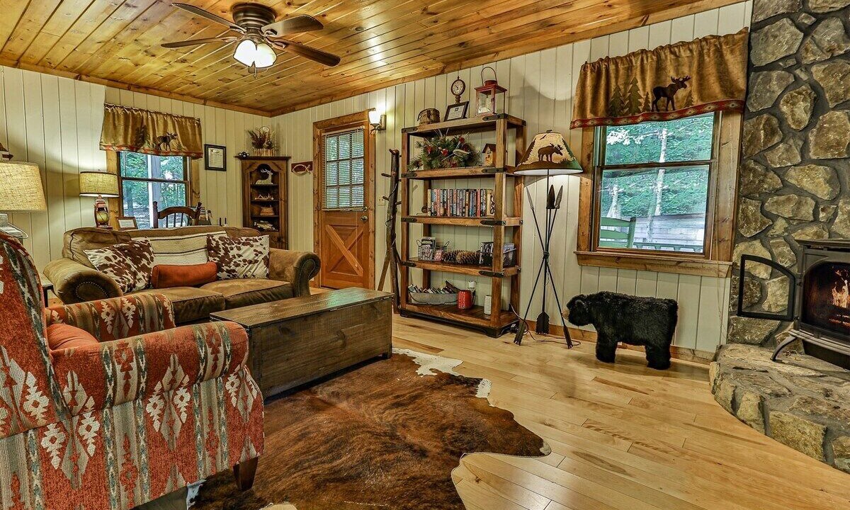 Photo of Bedroom in Ellijay
