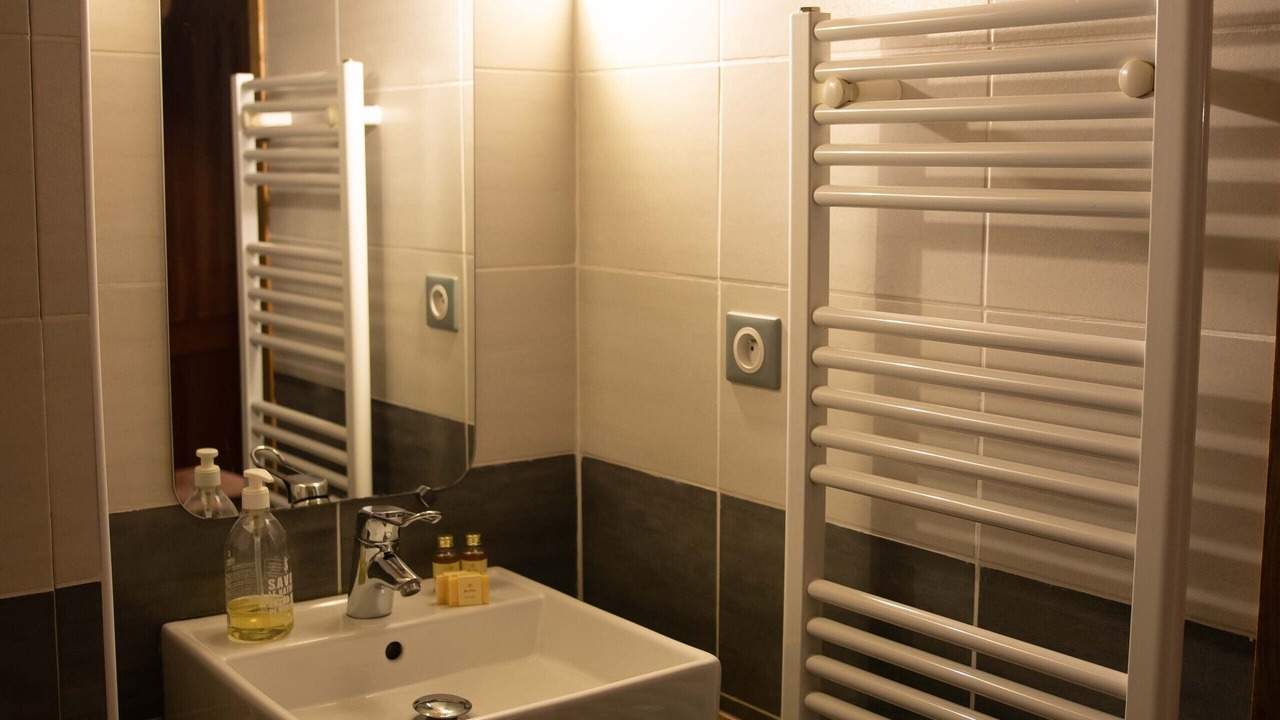 Photo of Bathroom in Sabran