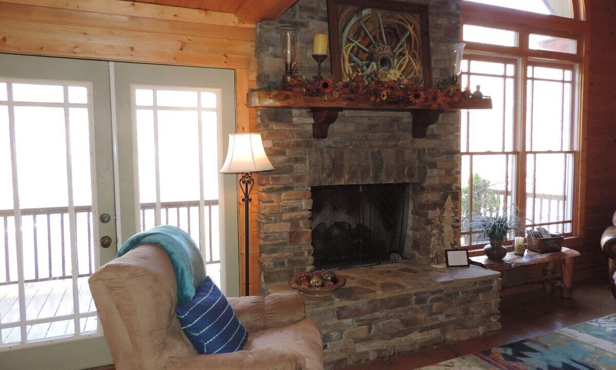 Photo of Bedroom in Ellijay