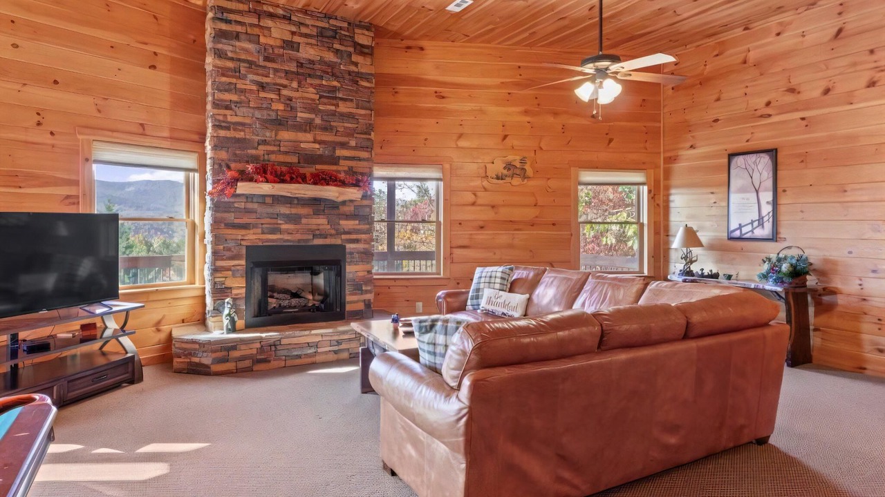 Photo of Livingroom in Blue Ridge