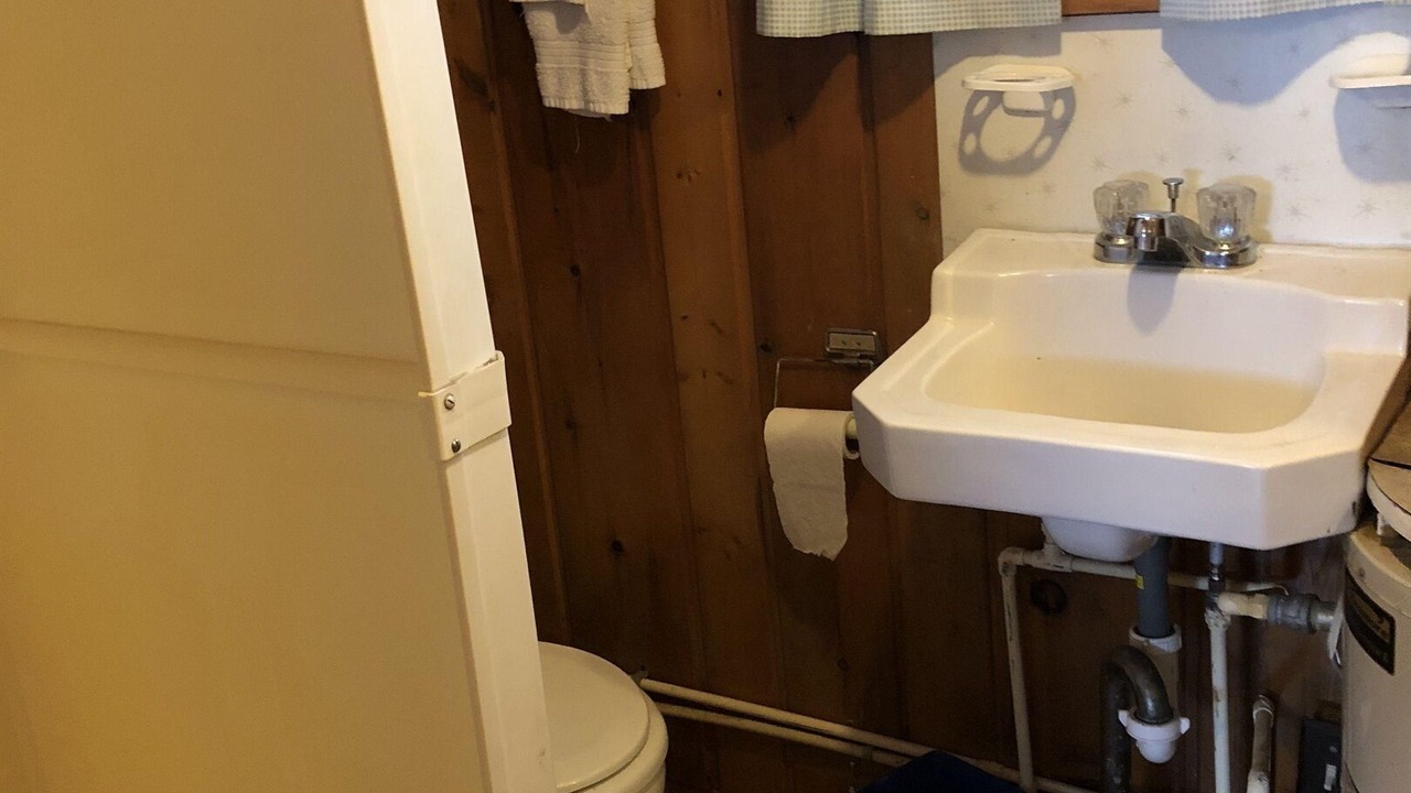 Photo of Bathroom in Carp Lake