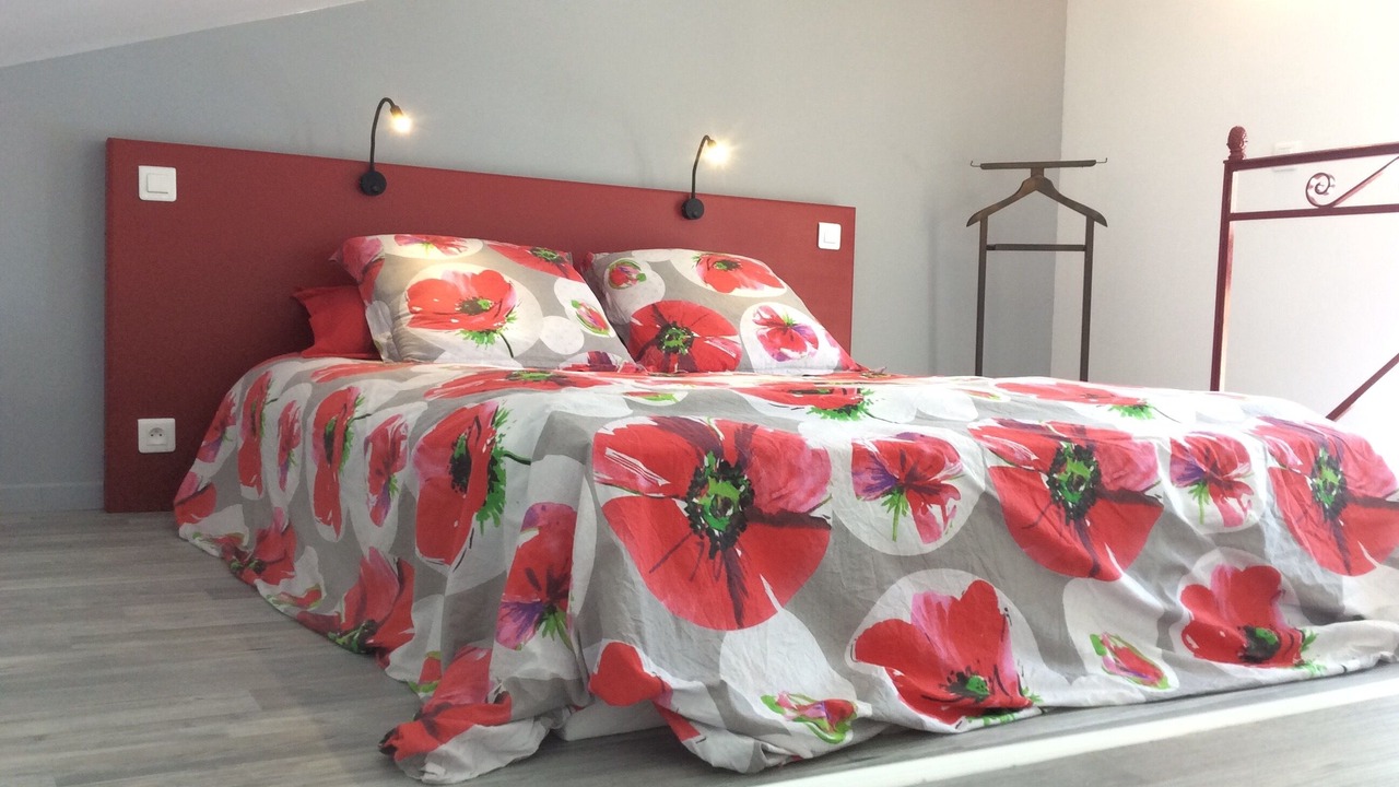 Photo of Bedroom in Saint-Michel-l'Observatoire