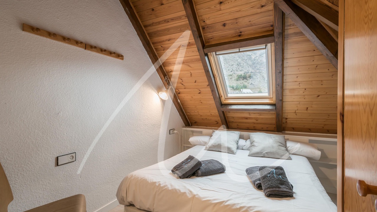 Photo of Bedroom in Garos