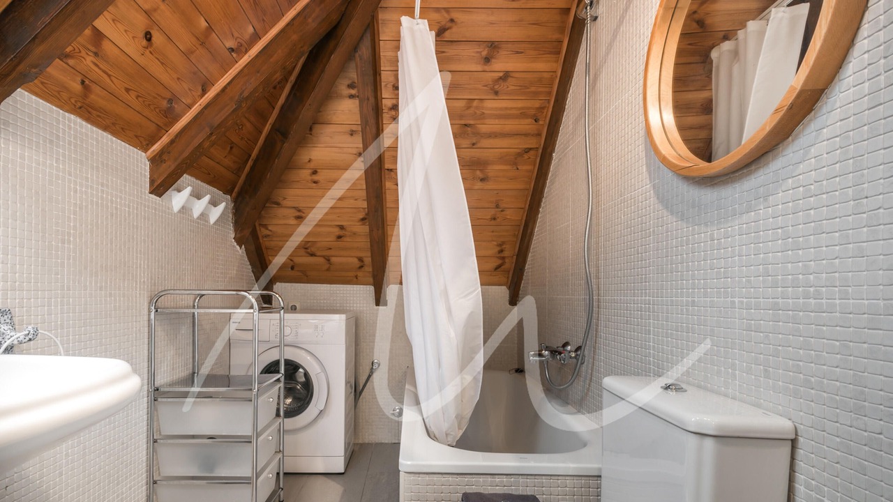 Photo of Bathroom in Garos