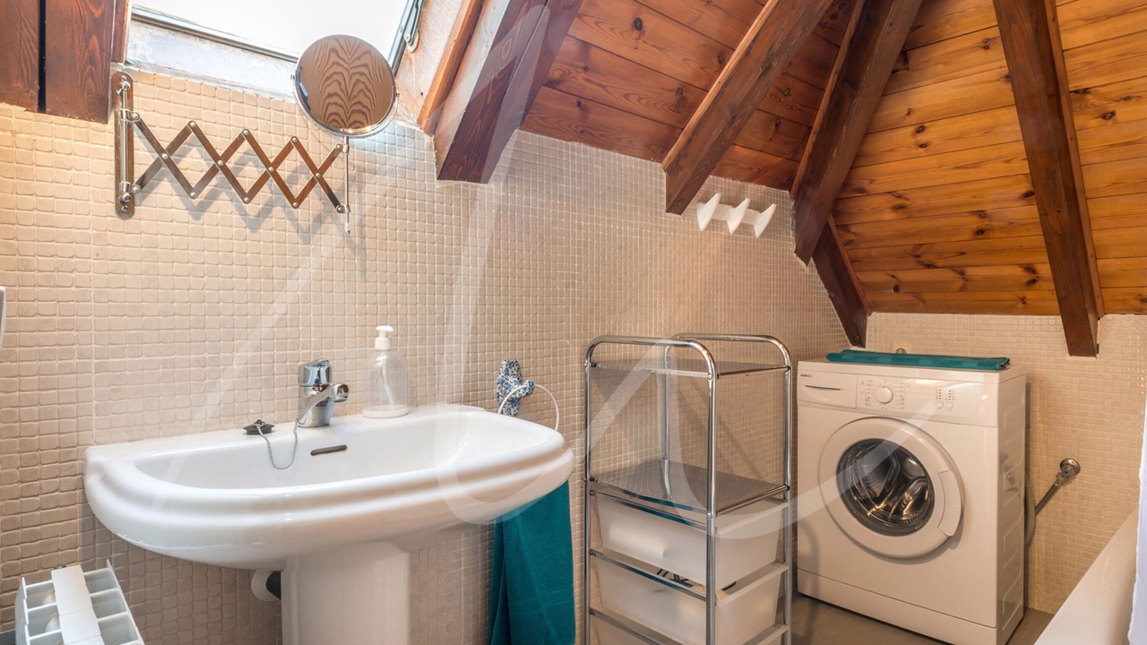 Photo of Bathroom in Garos