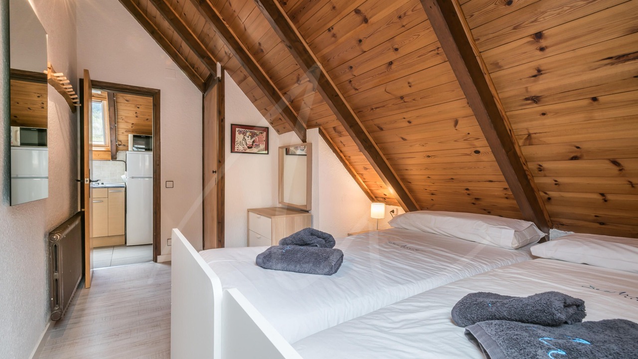 Photo of Bedroom in Garos