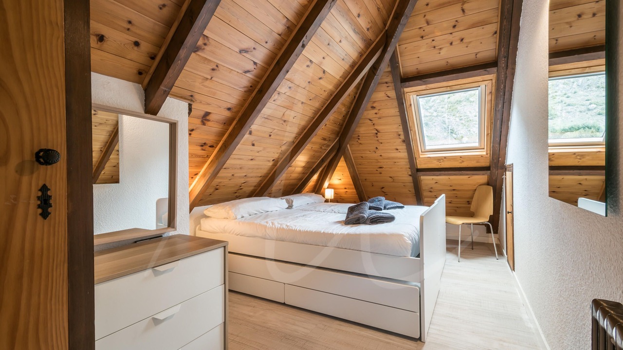 Photo of Bedroom in Garos