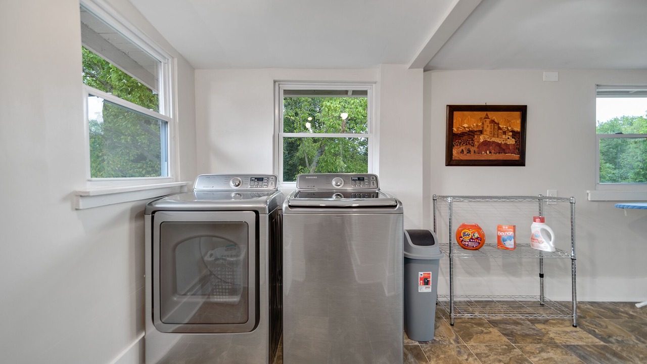 Photo of Bedroom in Inglewood