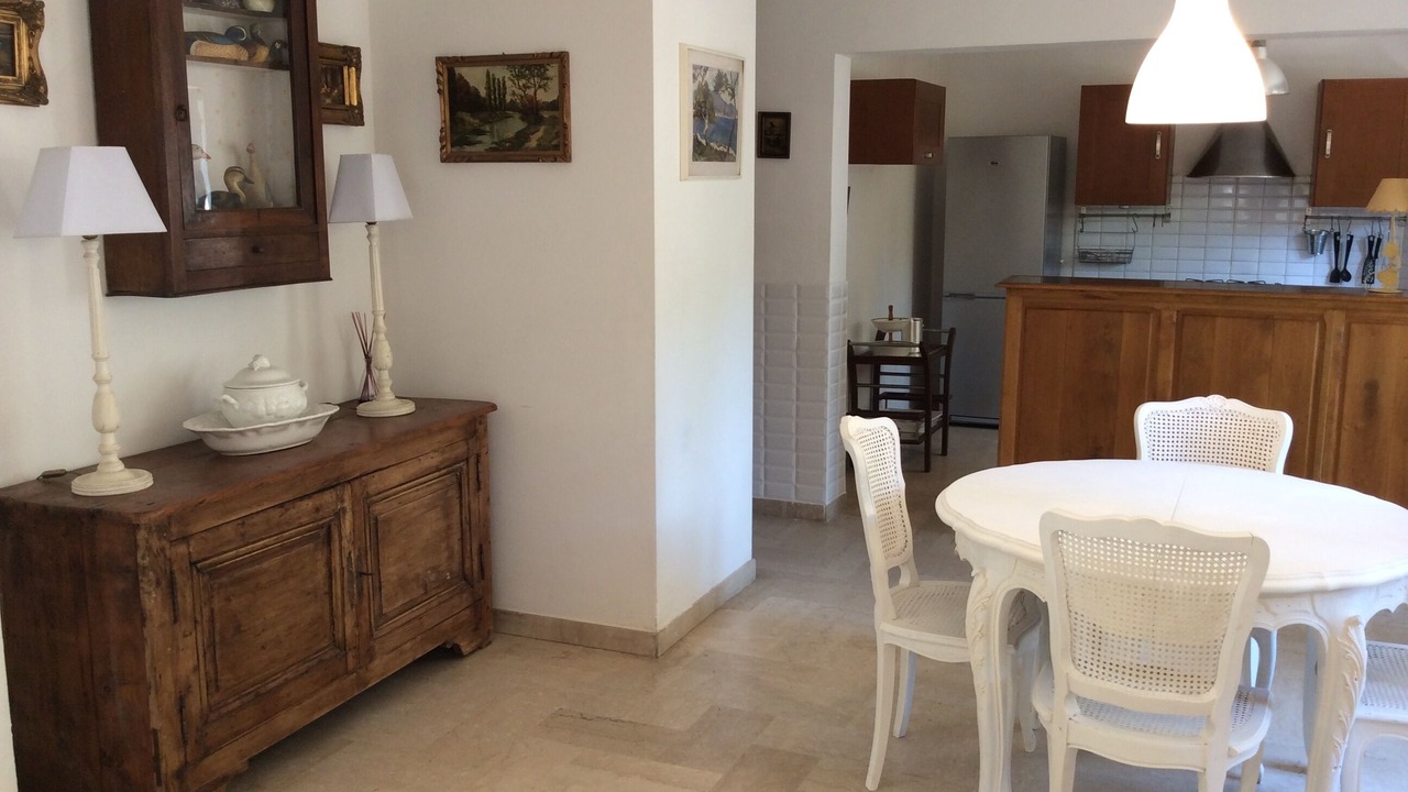 Photo of Others in Cadereau