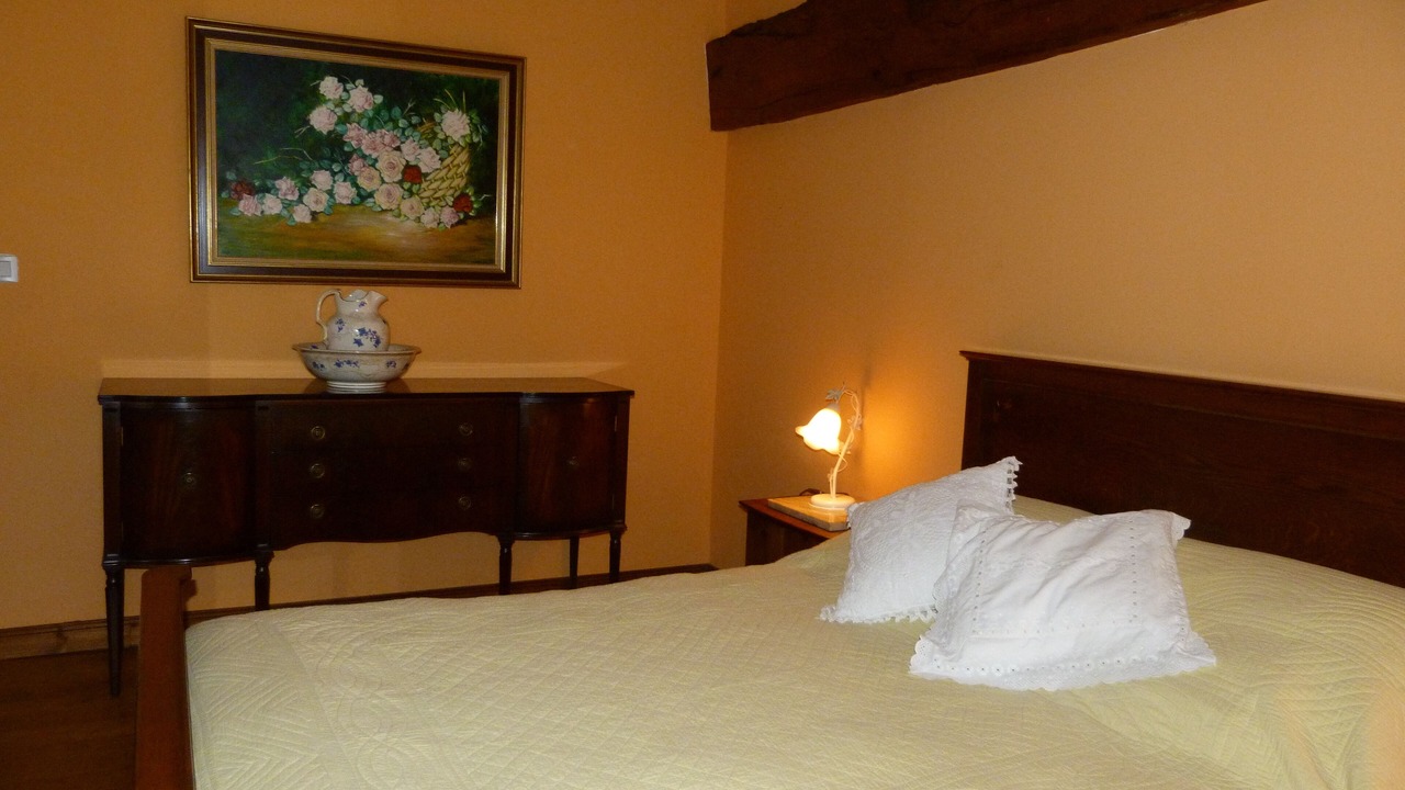 Photo of Bedroom in Saint-Amant-de-Bonnieure