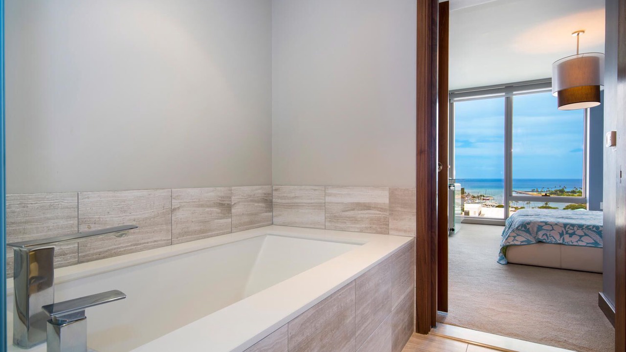 Photo of Bathroom in Ala Moana