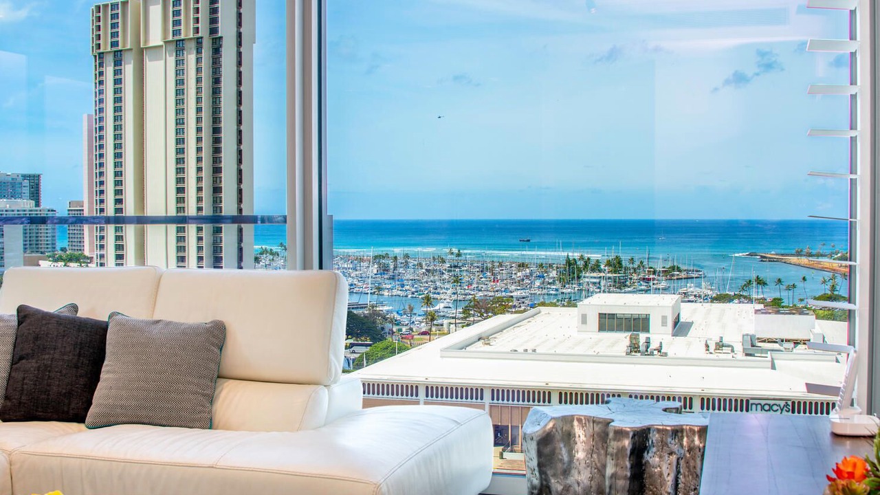 Photo of Livingroom in Ala Moana