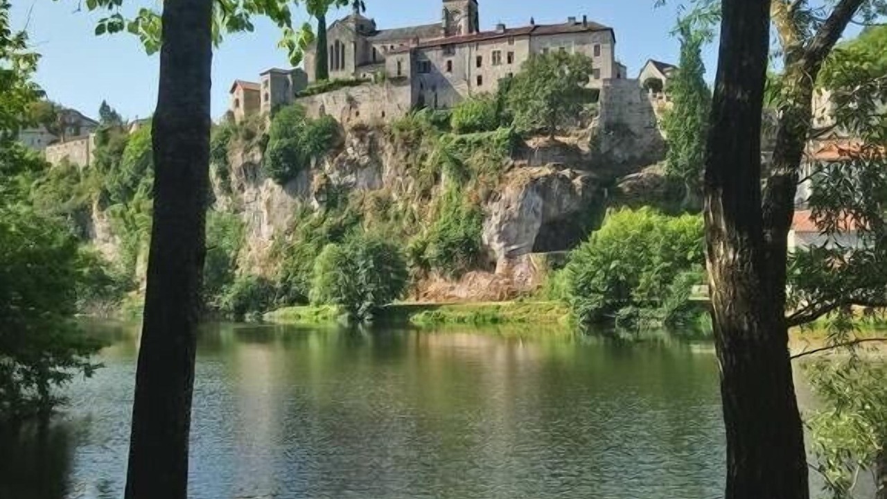 Photo of Outdoor in Albas