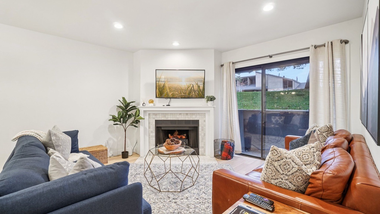 Photo of Livingroom in North Park City
