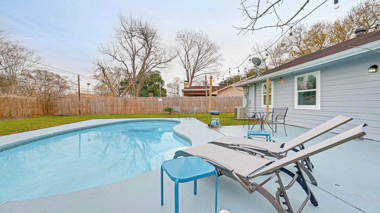 Photo of Outdoor in Garden Oaks