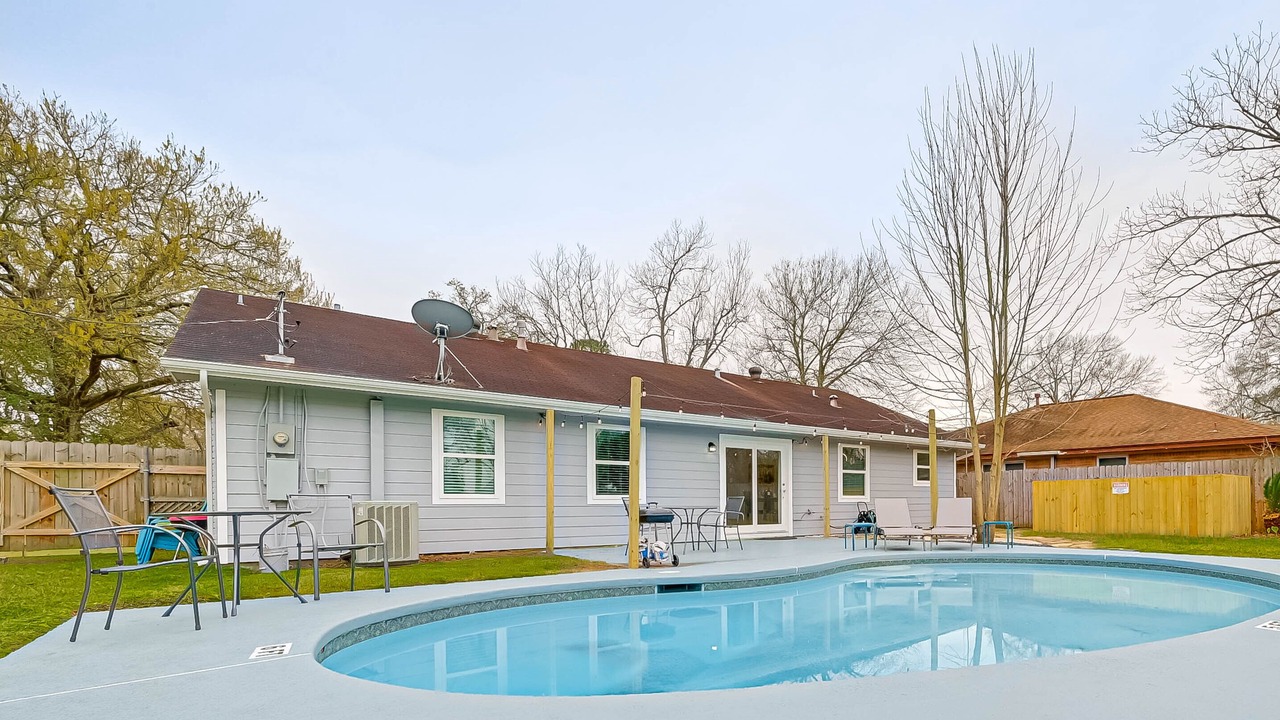Photo of Outdoor in Garden Oaks
