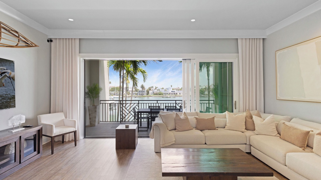 Photo of Livingroom in Clearwater Beach