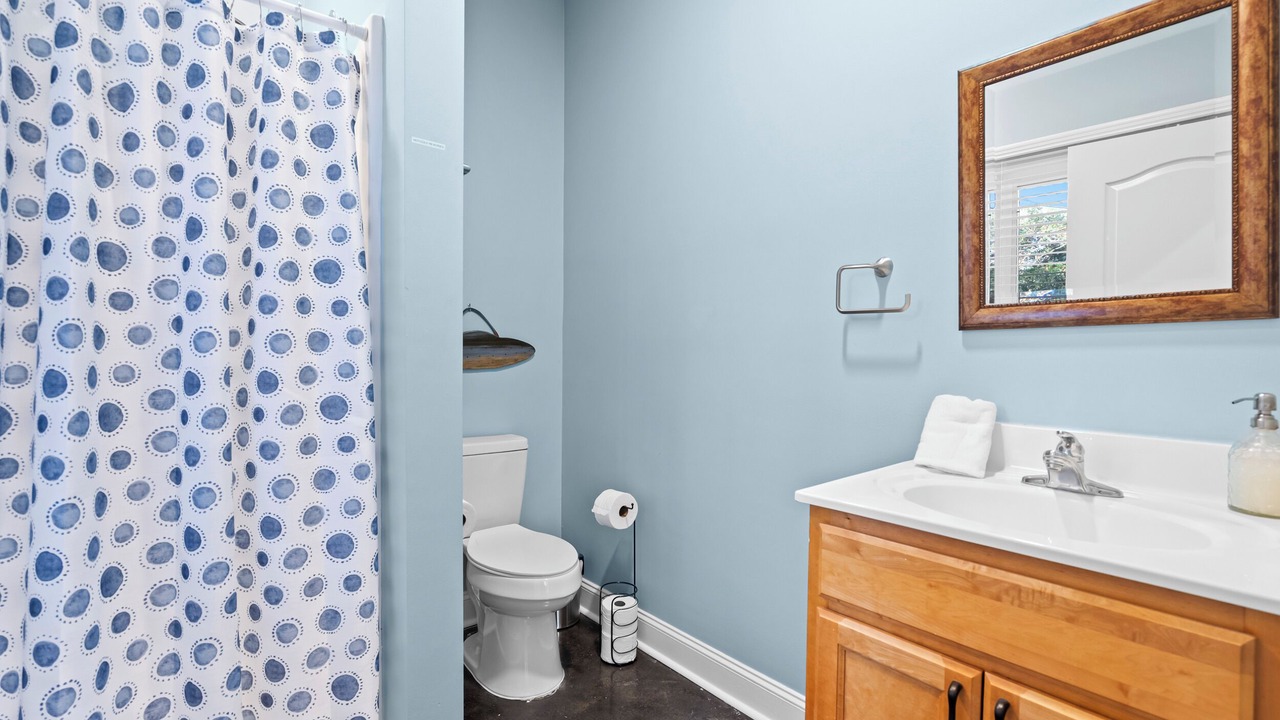 Photo of Bathroom in Leasburg