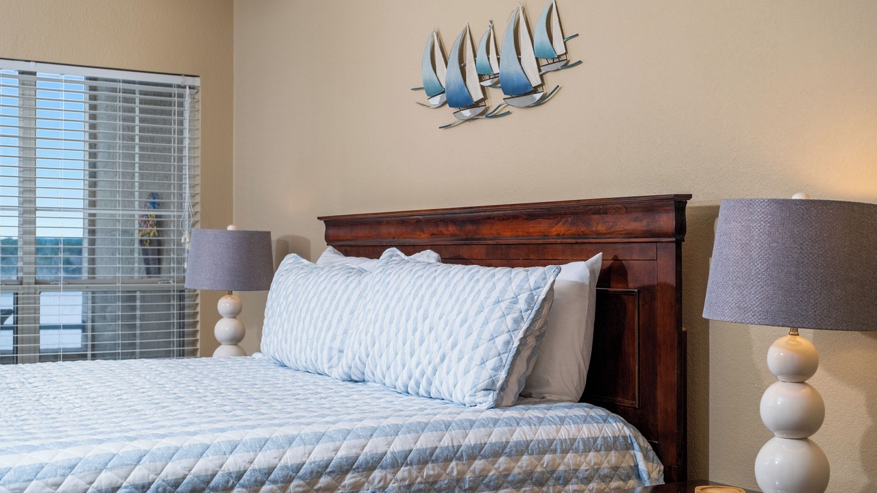 Photo of Bedroom in Highland Lake Estates